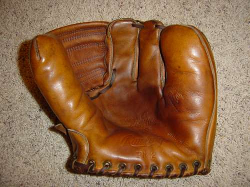 Willie Puddin Head Jones Rawlings PM2 Front